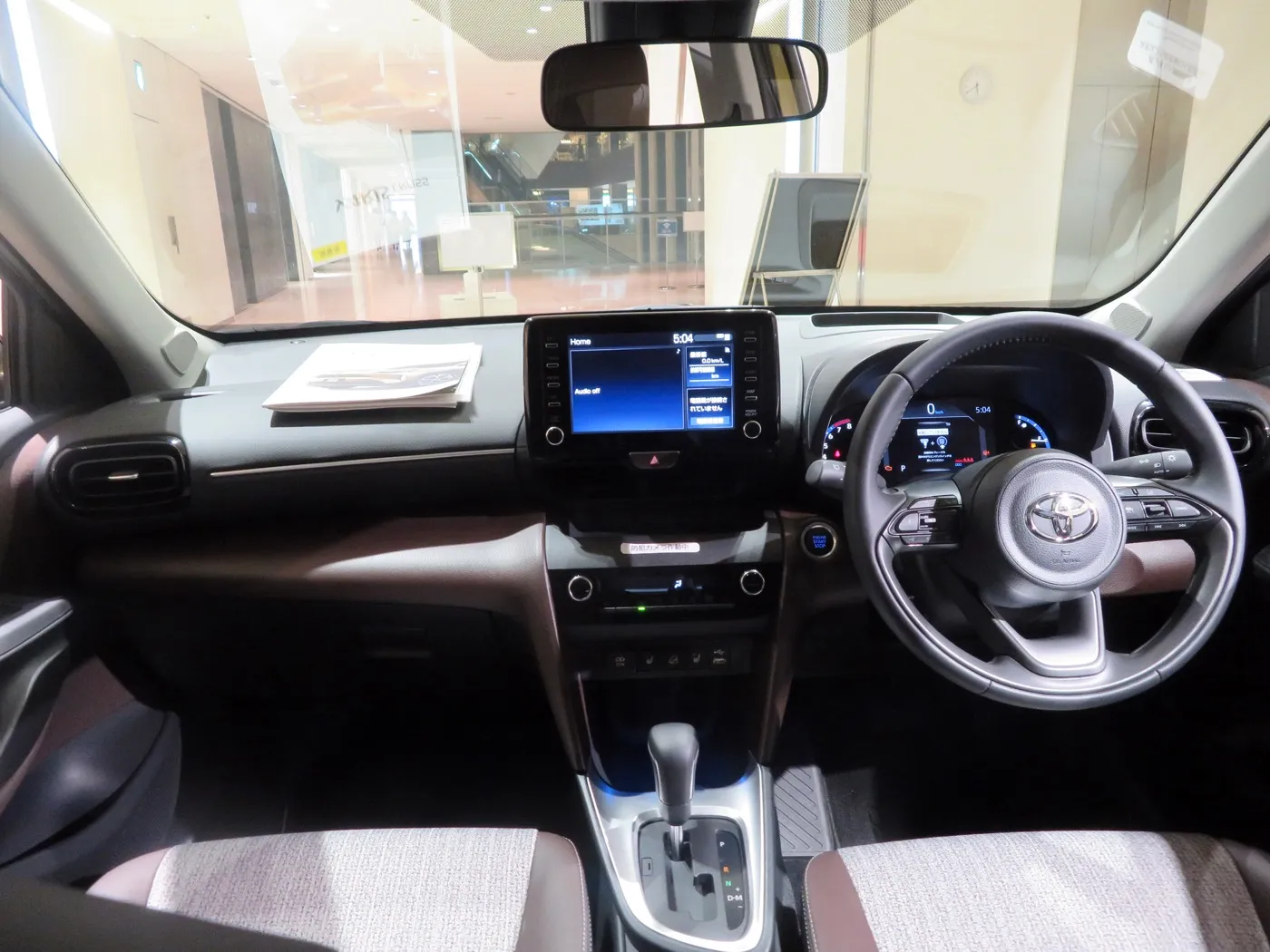 トヨタ ヤリス クロス Zの運転席まわり